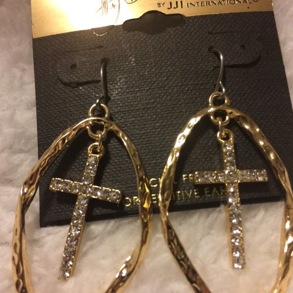 J Jewels Hoop and Cross Hanging Earrings - Picture 2 of 3
